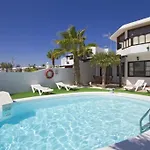 Miguel, 3 Bed With Private Pool Апартаменты