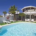 Апартаменты Miguel, 3 Bed With Private Pool *