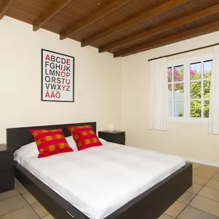 Miguel, 3 Bed With Private Pool Апартаменты