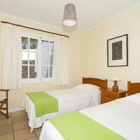 Miguel, 3 Bed With Private Pool 卡门港